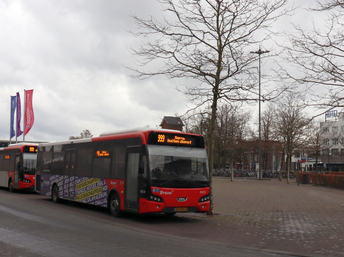 Arriva Bravo Bus 8929 DAF VDL Citea LLE 120 Baujahr 2014. Stationsplein Roosendaal 01-04-2022.

Arriva Bravo bus 8929 DAF VDL Citea LLE 120 bouwjaar 2014. Stationsplein Roosendaal 01-04-2022.