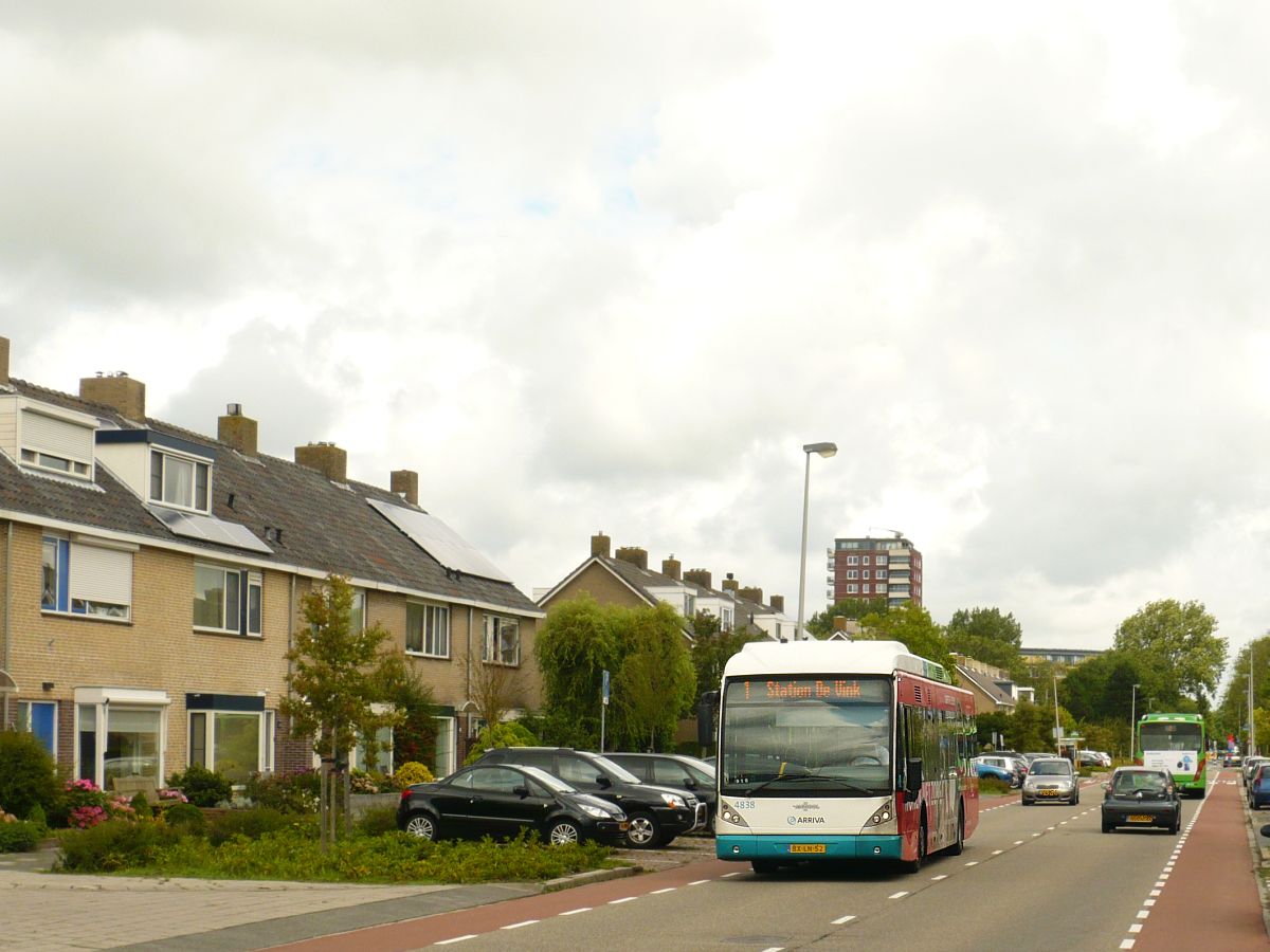 Arriva ex-Connexxion Bus 4838 Van Hool newA300 Hybrid Baujahr 2009. Vronkenlaan, Leiderdorp  12-08-2017.

Arriva ex-Connexxion bus 4838 Van Hool newA300 Hybrid bouwjaar 2009. Vronkenlaan, Leiderdorp  12-08-2017.