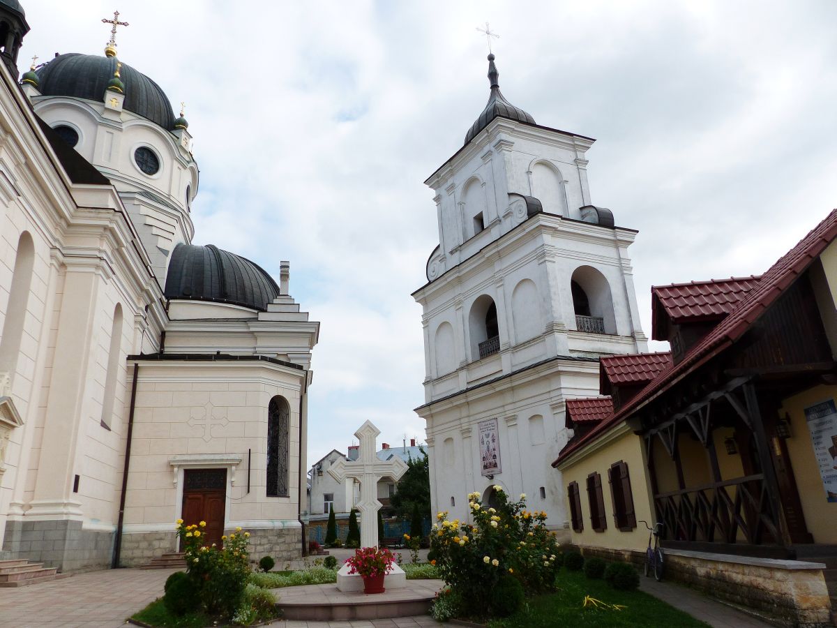 Basil Kloster Zhovkva, Ukraine 06-09-2019.

Basil klooster Zhovkva, Oekrane 06-09-2019.