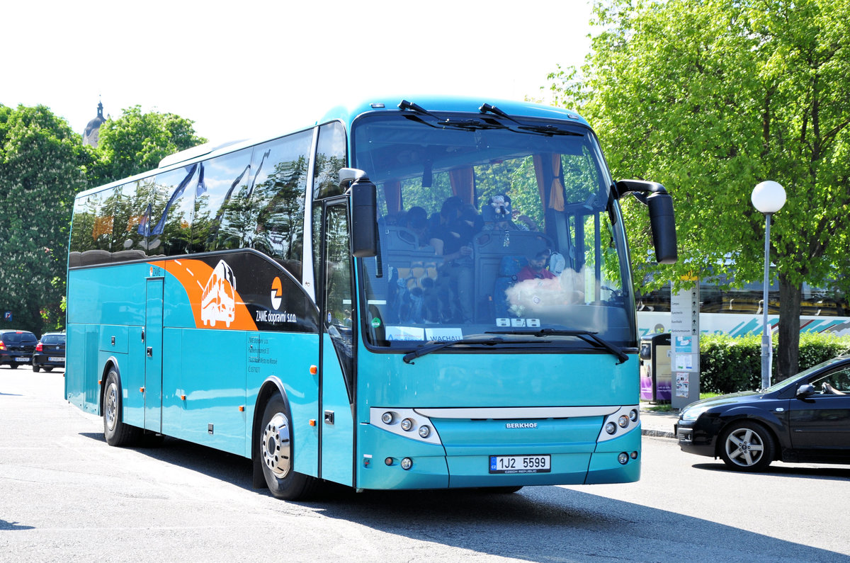 Berkhof Reisebus von ZAME aus der CZ in Krems gesehen.