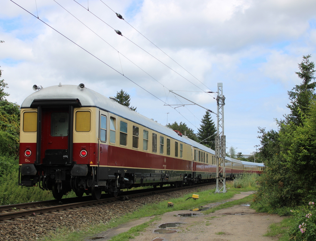 Blick auf den SDZ  in der Güterumgehung unweit vom Rostocker Hbf.05.08.2023