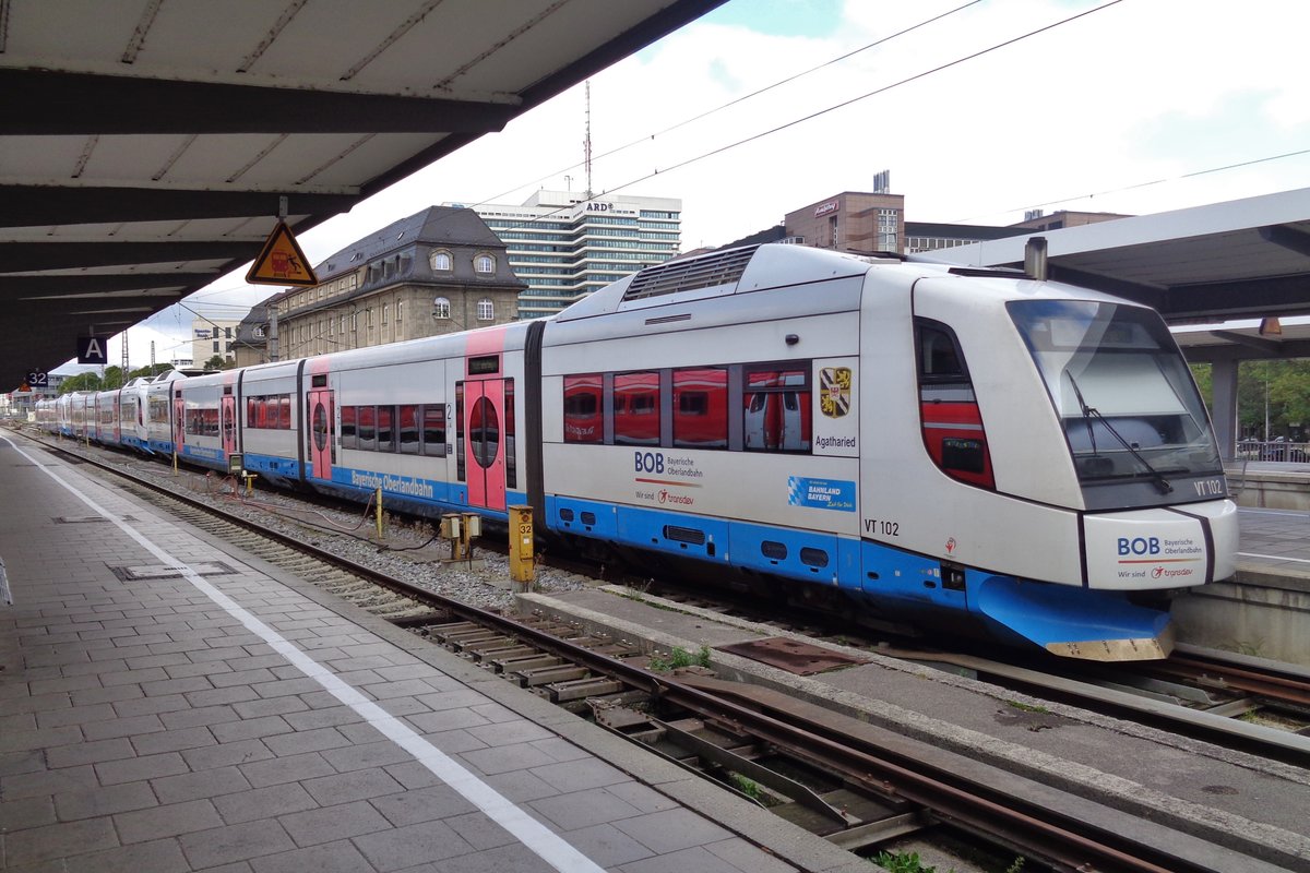 BOB VT 102 steht am 24 September 2018 in München Hbf.