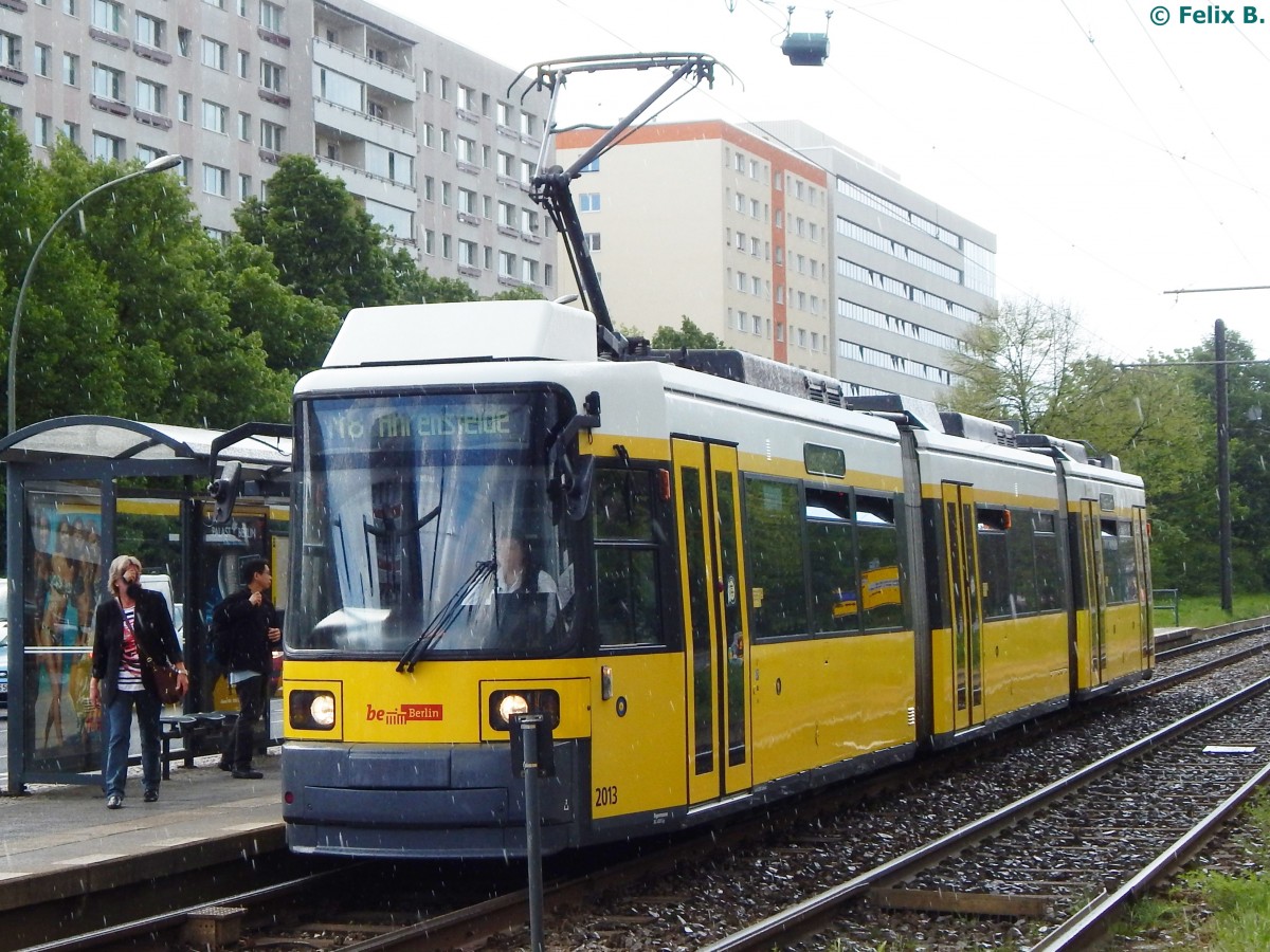 Bombardier Nr. 2013 der BVG in Berlin, Mai 2015