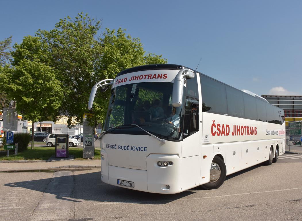 Bova Magiq von CSAD Jihotrans Reisen aus der CZ 2018 in Krems gesehen.