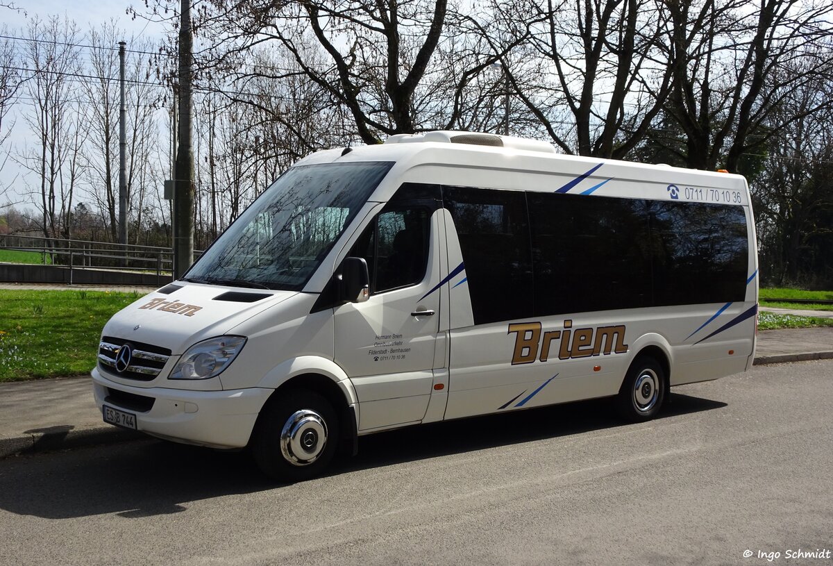 Briem Omnibusverkehr aus Filderstadt | ES-B 744 | Mercedes-Benz Sprinter Travel 65 | 26.03.2017 in Stuttgart