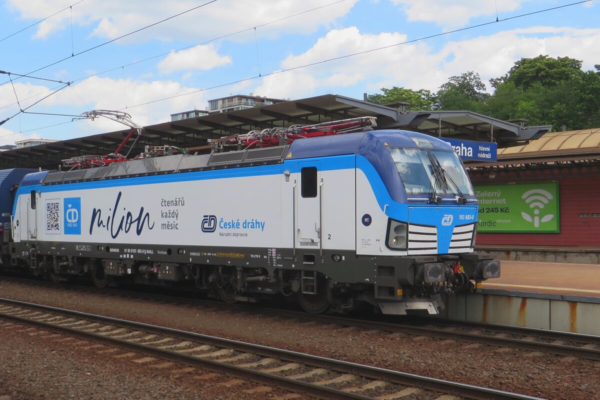 CD 193 683 lauft am 12 Juni 2022 in Praha hl.n. um.