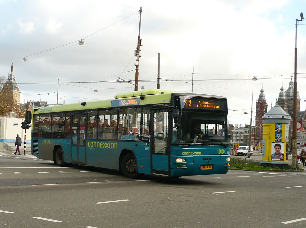 Connexxion Bus 3830 MAN A78 MAN Lion's City Baujahr 2007. Prins Hendrikkade, Amsterdam 13-11-2013.

Connexxion bus 3830 MAN A78 MAN Lion's City bouwjaar 2007. Prins Hendrikkade, Amsterdam 13-11-2013.