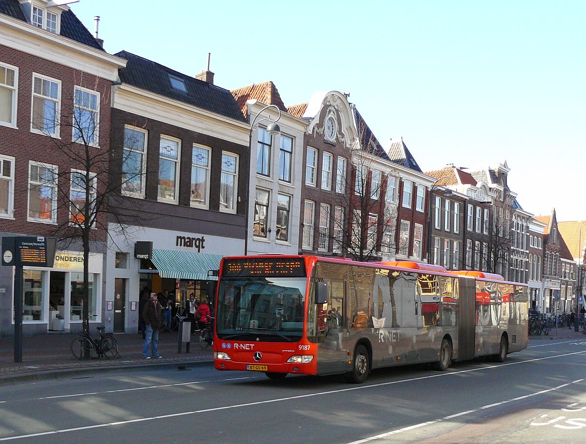 Connexxion R-Net Bus 9187 Mercedes-Benz O530G Citaro LE Baujahr 2007. Gedempte Oude Gracht, Haarlem 01-03-2015.

Connexxion R-Net bus 9187 Mercedes-Benz O530G Citaro LE bouwjaar 2007. Gedempte Oude Gracht, Haarlem 01-03-2015.