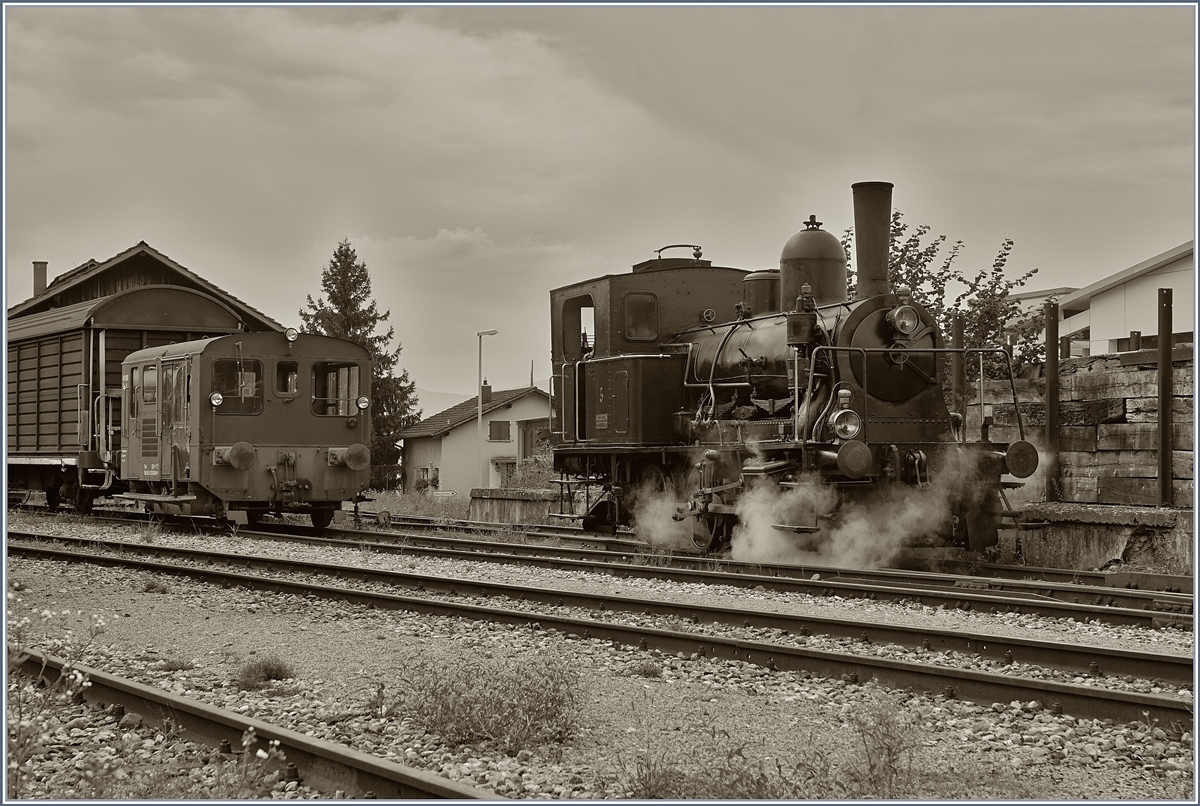 Das Tigerli, die E 3/3 der ST und im Hintergrund ein Tm II in Triengen.
27. August 2017