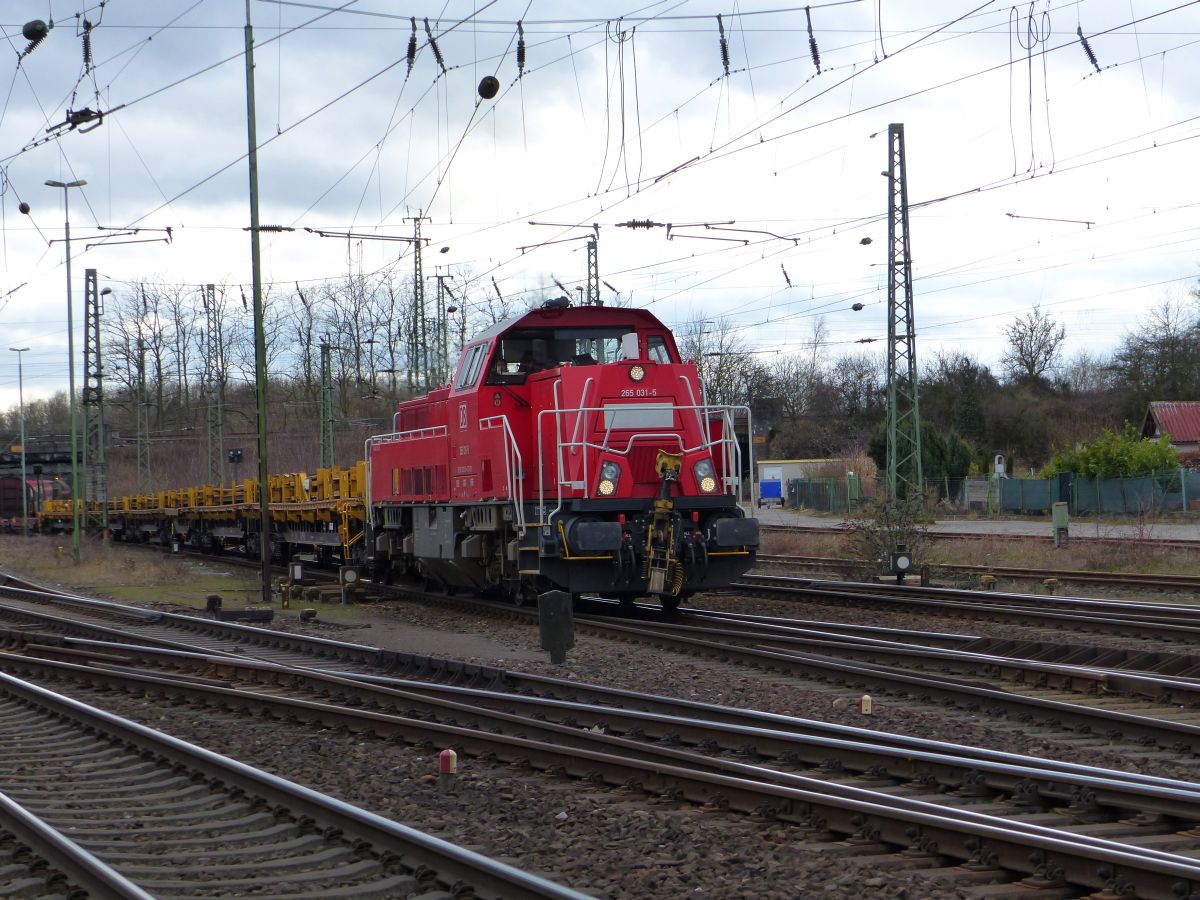 DB Cargo Diesellok 265 031-5 Rangierbahnhof Köln-Kalk Nord 08-03-2018.

DB Cargo dieselloc 265 031-5 rangeerstation Köln-Kalk Nord 08-03-2018.