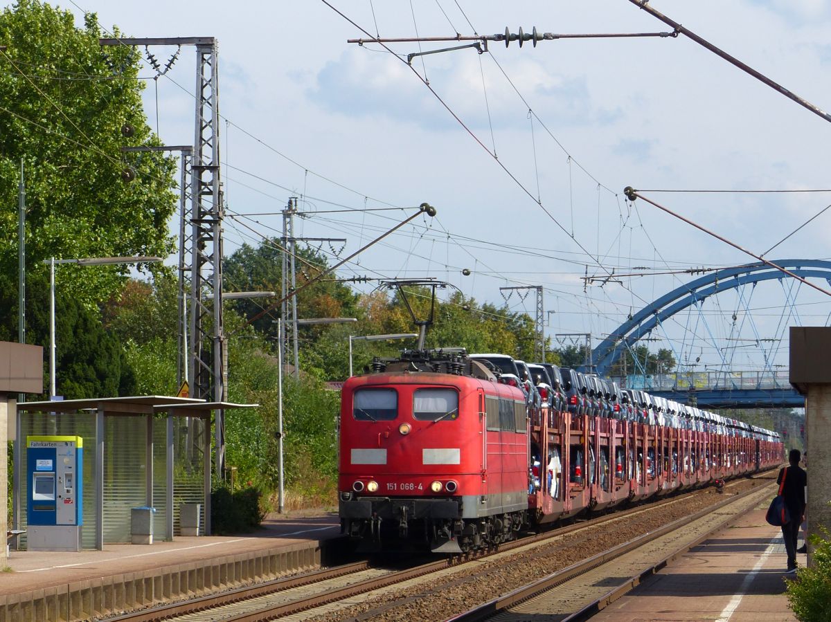 DB Cargo Lok 151 068-4 Gleis 4 Salzbergen 17-08-2018.

DB Cargo loc 151 068-4 spoor 4 Salzbergen 17-08-2018.