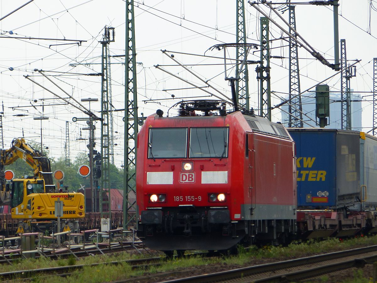 DB Cargo Lok 185 155-9 Gterbahnhof Oberhausen West 18-05-2017.

DB Cargo loc 185 155-9 goederenstation Oberhausen West 18-05-2017.