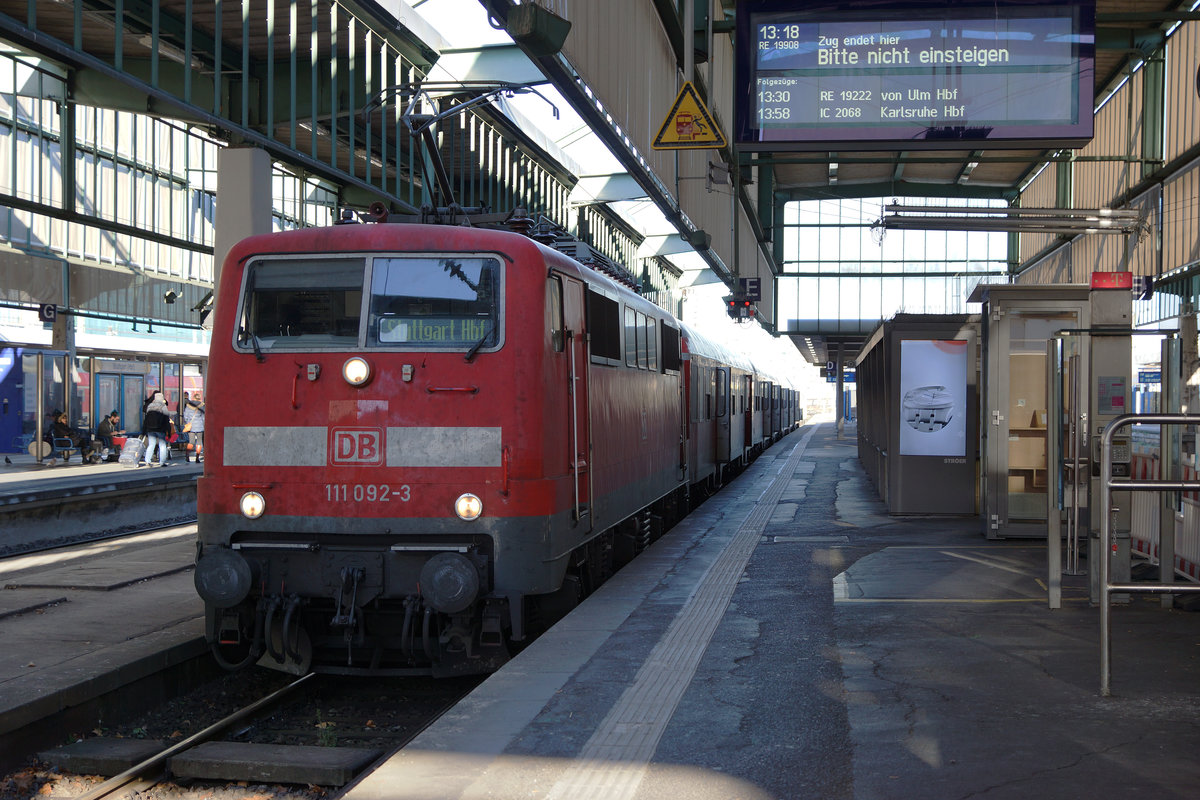 DB: Impressionen des Bahnhofs Stuttgart Hbf vom 3. Dezember 2016.
Foto: Walter Ruetsch