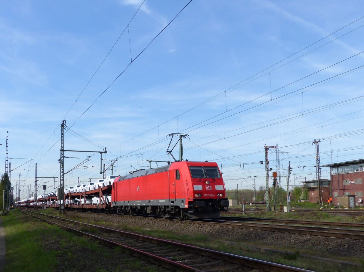 DB Schenker Lok 185 346-4 Gterbahhof Oberhausen West 31-03-2017.

DB Schenker loc 185 346-4 goederenstation Oberhausen West 31-03-2017.