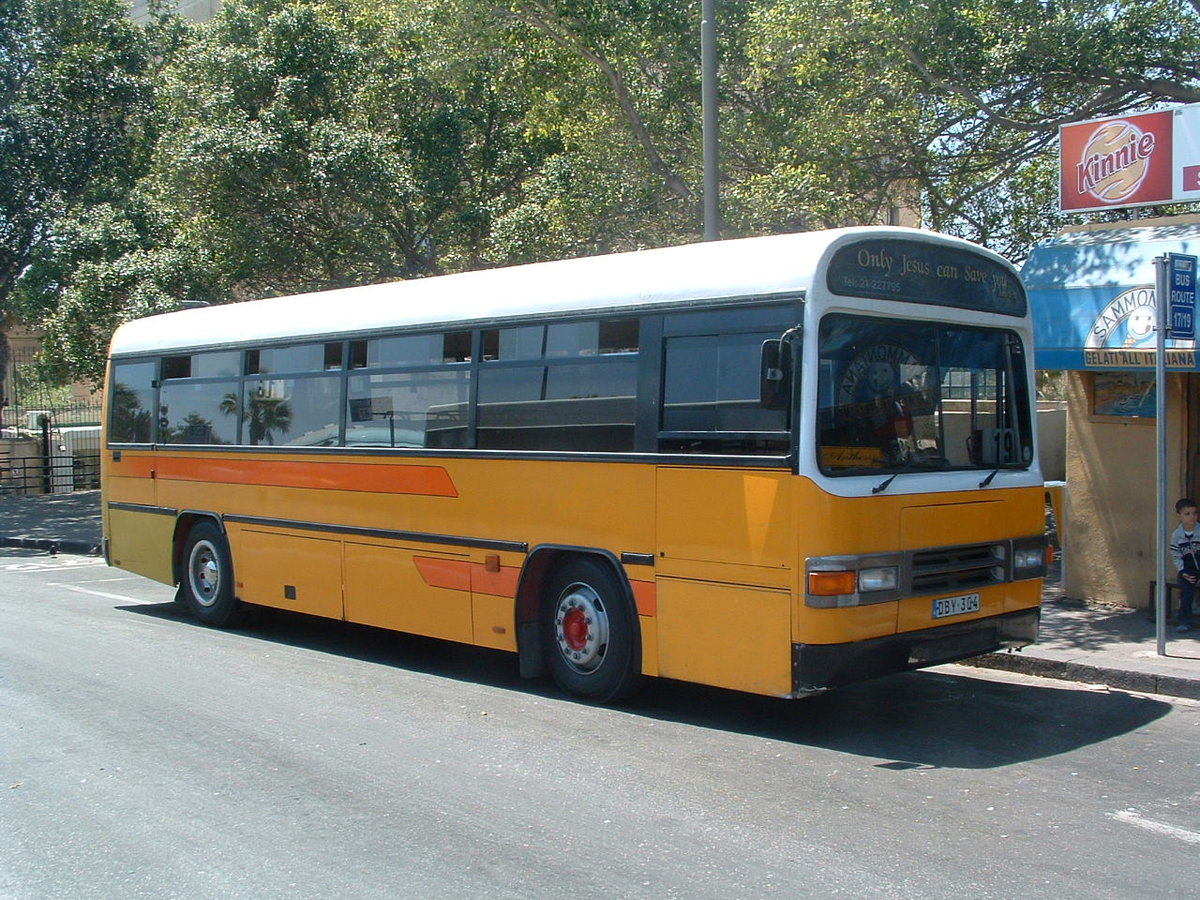 DBY 304
1974 Bristol LH6L
ECW B43F
New to Western National, fleet number 16060

Pictured at Valletta, Malta, on 1st May 2010.