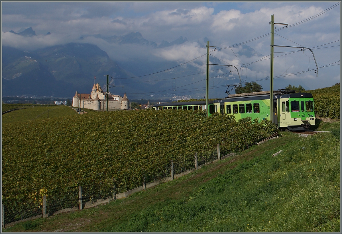 Der ASD BDe4/4 402 mit Bt auf dem Weg nach Les Diablerets.
4. Okt. 2014