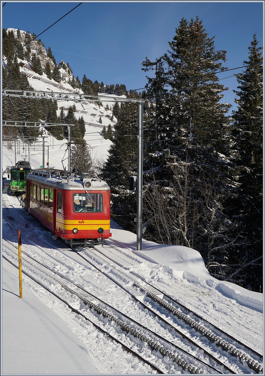 Der BVB TPC BDeh 2/4 25 in Bouquetin auf Talfahrt.

12. Mrz 2019