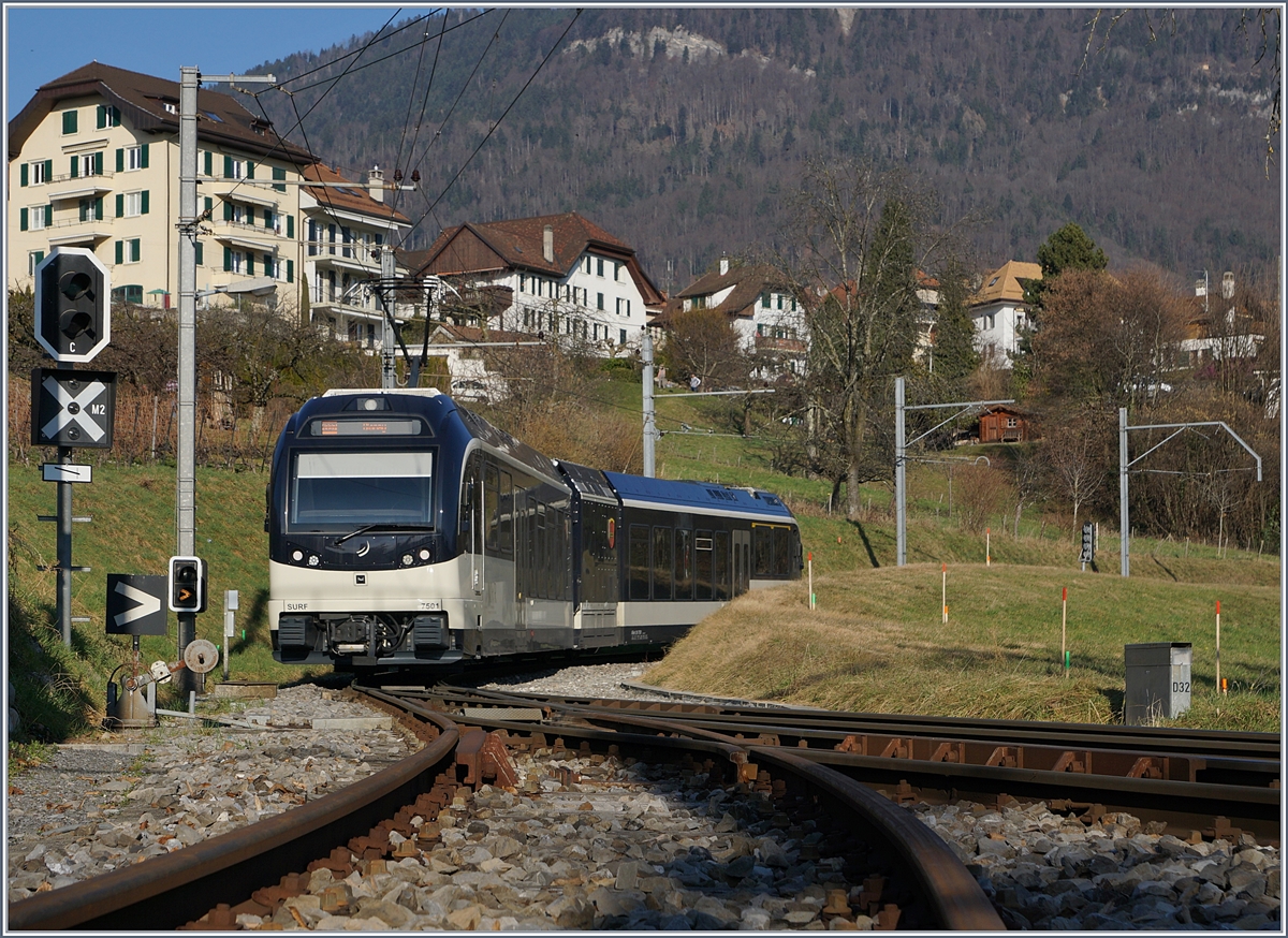 Der CEV MVR ABeh 2/6 7501 verlässt St-Légier Gare Richtung Blonay.
27. Feb. 2017