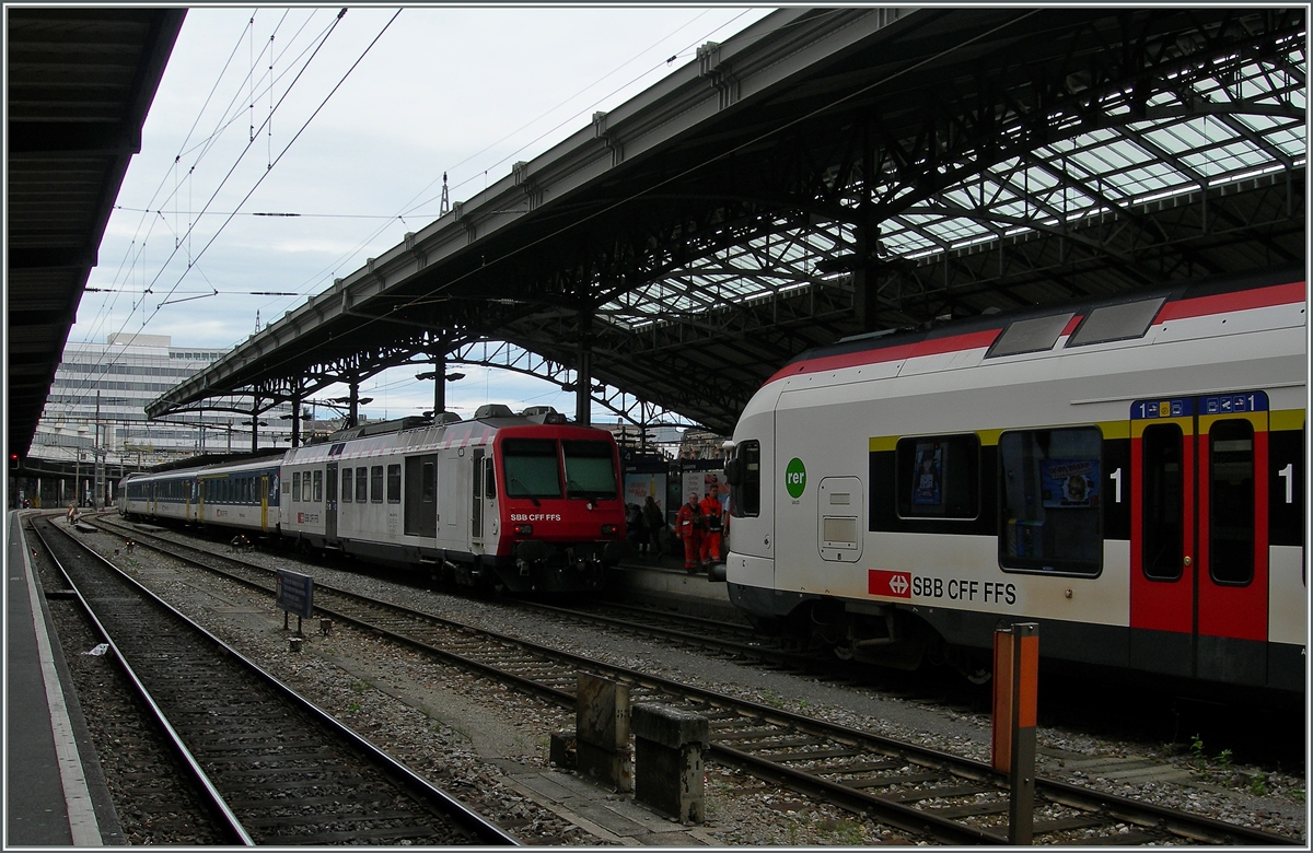 Der Flirt endet in Lausanne und die Reisenden dürfen auf den (ex)  Seehas  umsteigen.
25. Aug. 2014