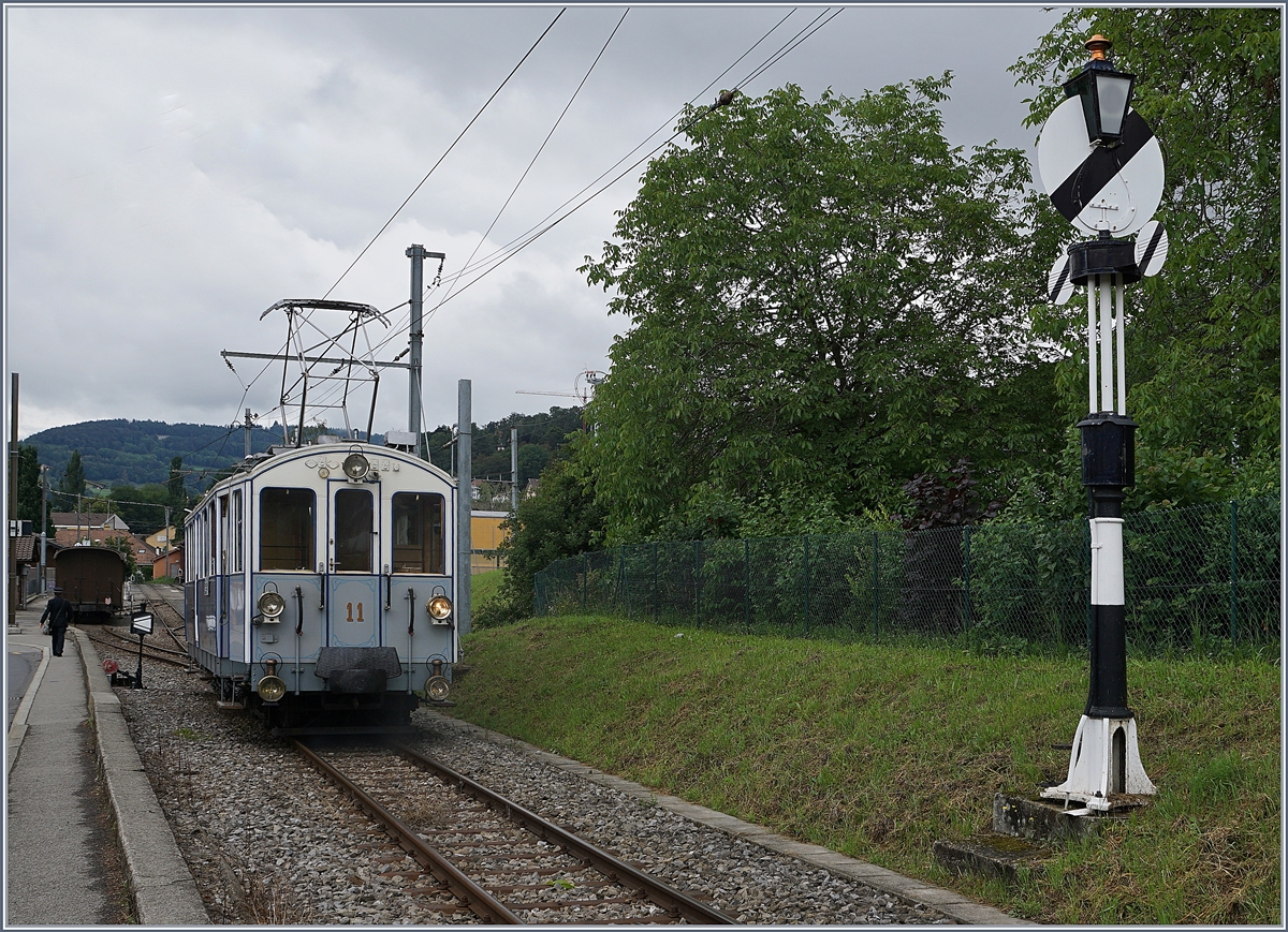 Der MOB BCFe 4/4 N 11 beim Rangieren in Blonay.

14. Juni 2020