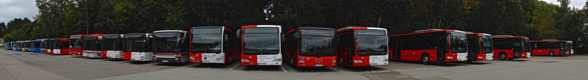 Der Parkplatz von Saar-Pfalz-Bus auf dem Betriebshof der WNS in Kaiserslautern. Aufgenommen am 03.09.2014.