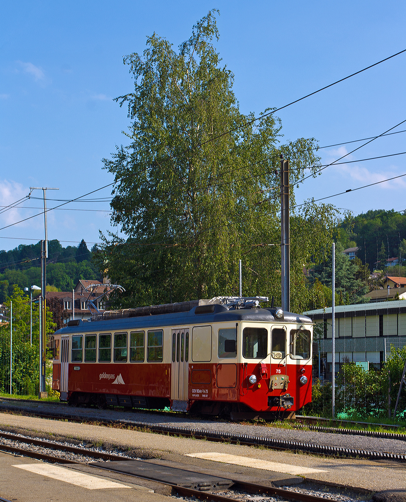 
Der Triebwagen BDeh 2/4 Nr. 75 der MVR (Transports Montreux–Vevey–Riviera) ex CEV (Chemins de fer électriques Veveysans) ist am 27.05.2012 in Blonay abgestellt.