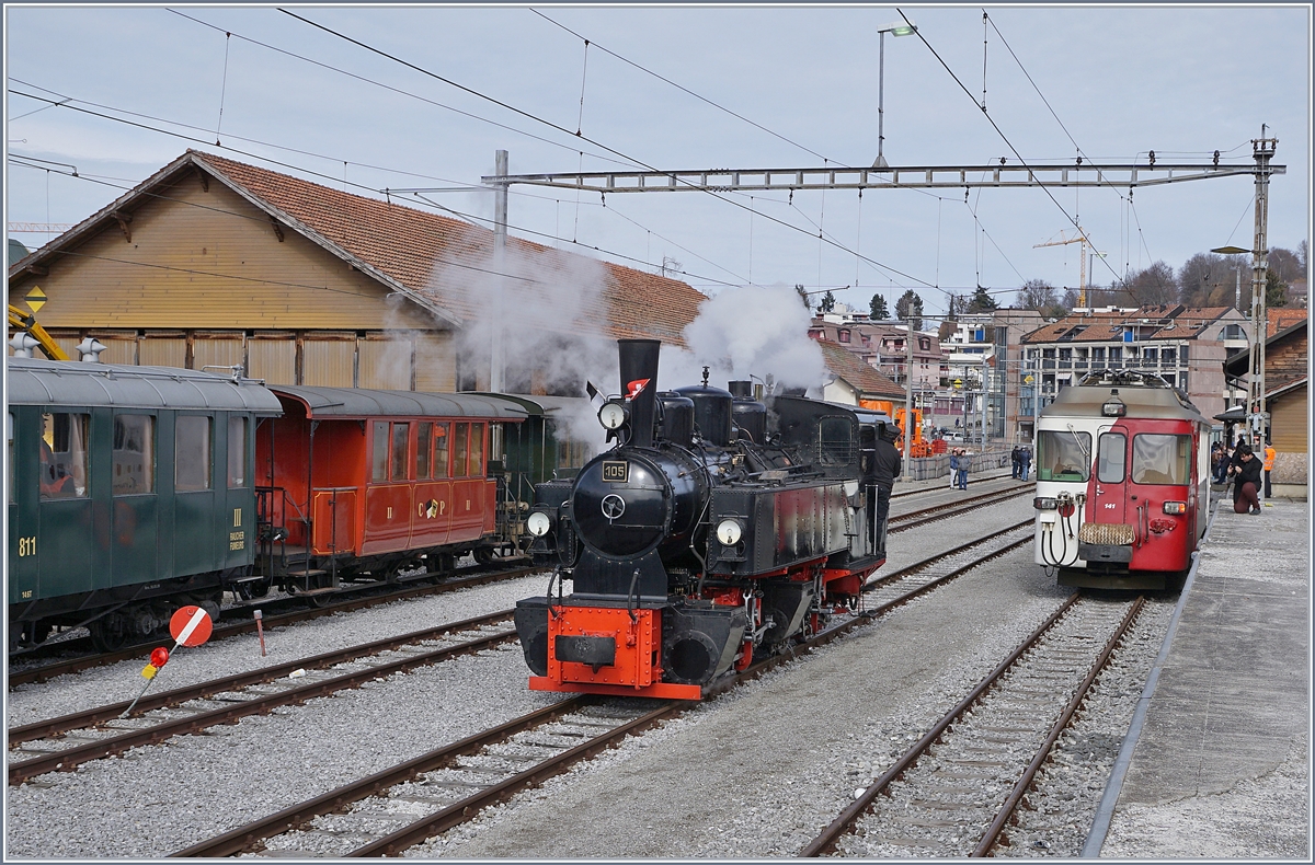 Die Blonay-Chamby G 2x 2/2 105 in Châtel St-Denis.
Einige Gleise des Bahnhofs sind schon nicht mehr in Betrieb.

3. März 2019