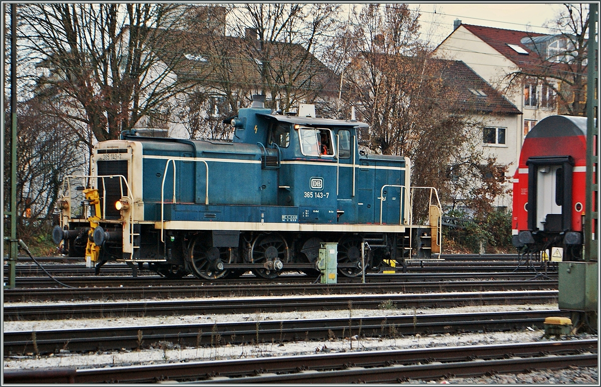 Die DB 365 143-7 in Ulm.
30 Nov. 2013