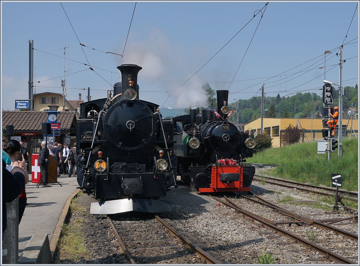 Die HG 3/4 N° 3 und die SEG  G 2x 2/2 105 machen sich in Blonay für die Führung des offiziellen Jubiläumszuges bereit.
4. Mai 2018