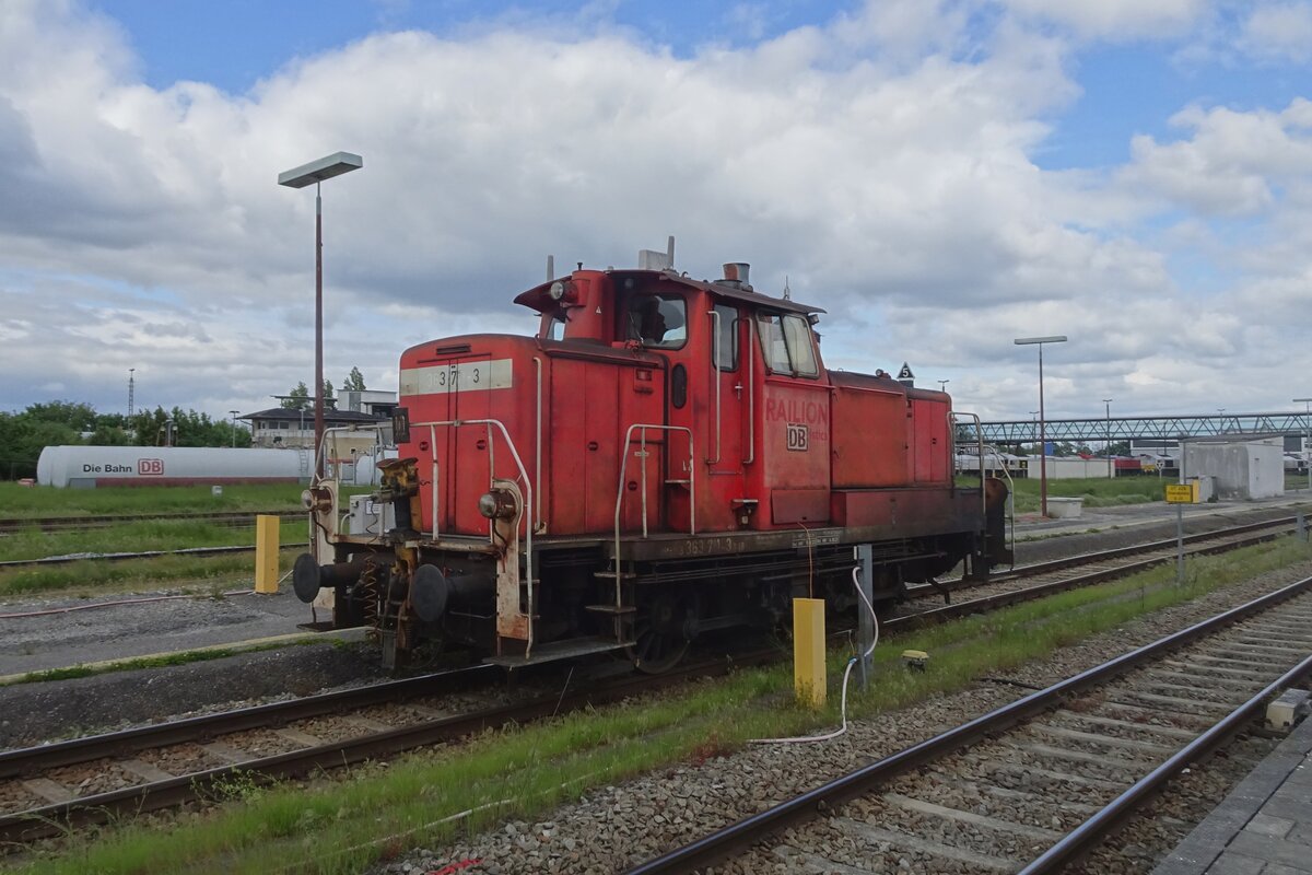 DreiBein 363 711 steht am 18 Mai 2023 in Mühldorf.