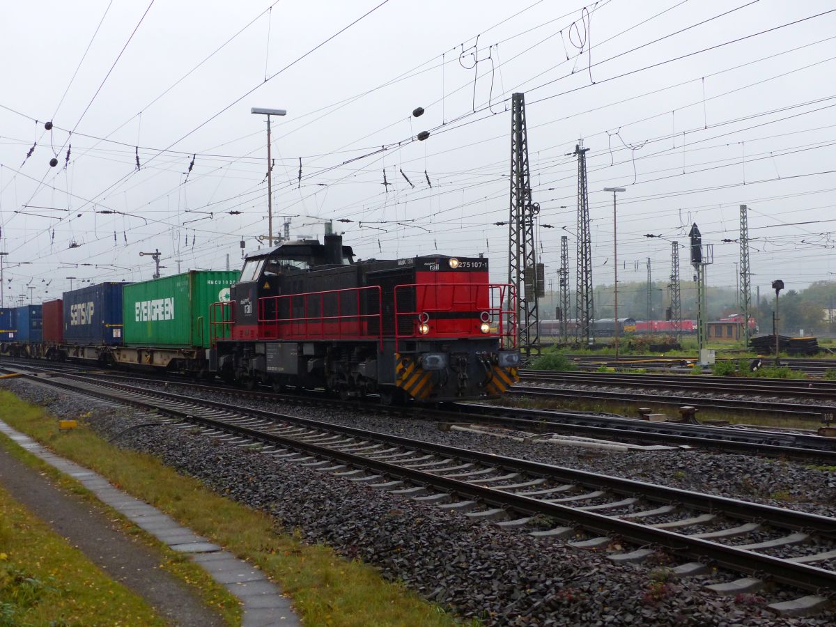 Duisport Rail Diesellok 275 107-1 G�terbahnhof Oberhausen West 20-10-2016.

Duisport Rail dieselloc 275 107-1 goederenstation Oberhausen West 20-10-2016.