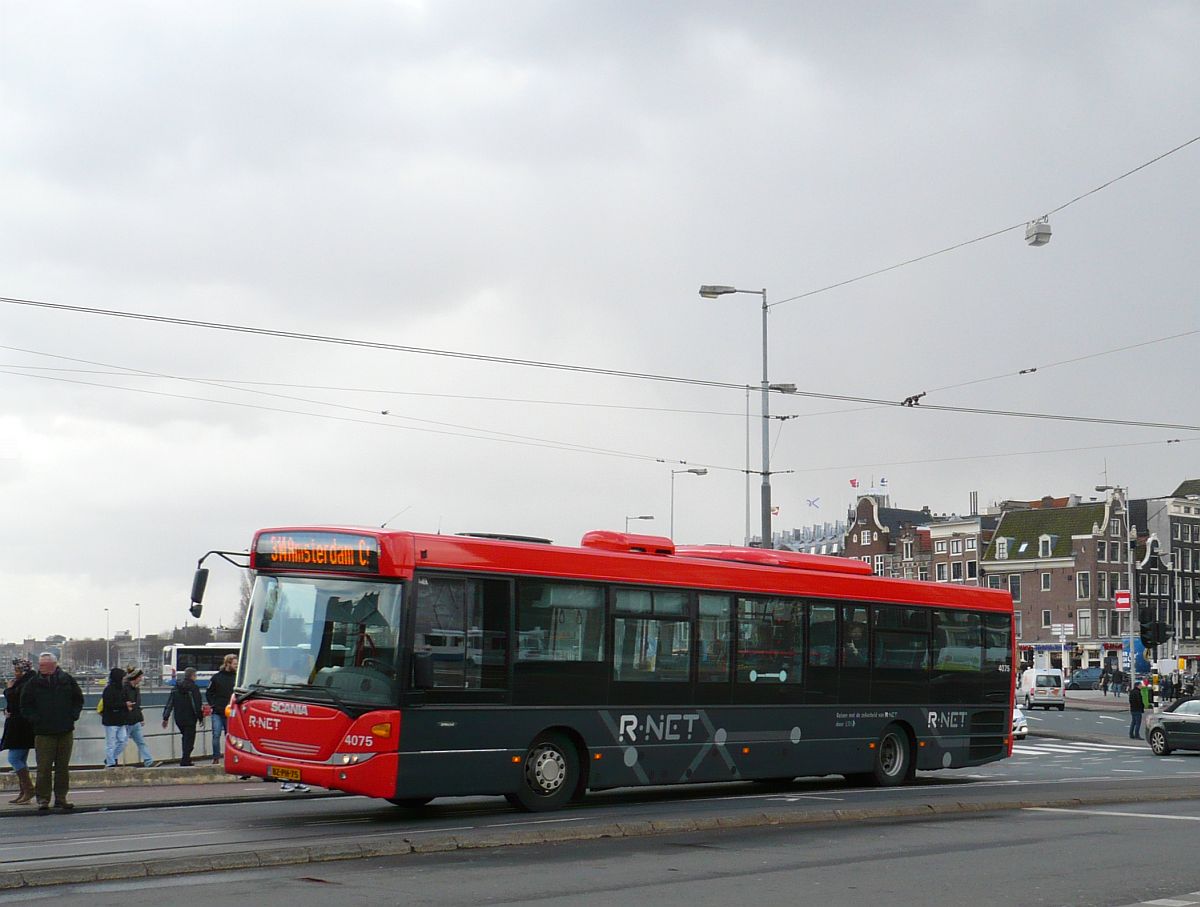 EBS R-Net Bus 4075 Scania Omnilink Baujahr 2011. Kamperbrug, Amsterdam 01-04-2015.

EBS R-Net bus 4075 Scania Omnilink in dienst sinds december 2011. Kamperbrug, Amsterdam 01-04-2015.