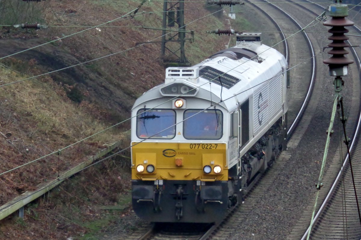 ECR 077 022 durchfahrt Duisburg-Kaiserberg am 30 Jänner 2018. 