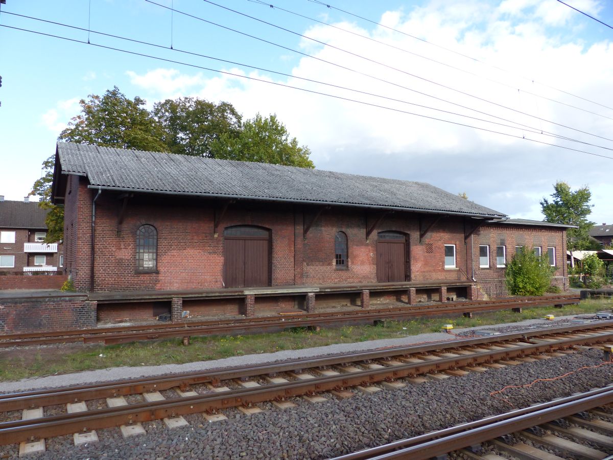 Ehemalige Gterschuppen Bahnhof Salzbergen, Deutschland 28-09-2018.

Voormalige goederenloods station Salzbergen, Duitsland 28-09-2018.