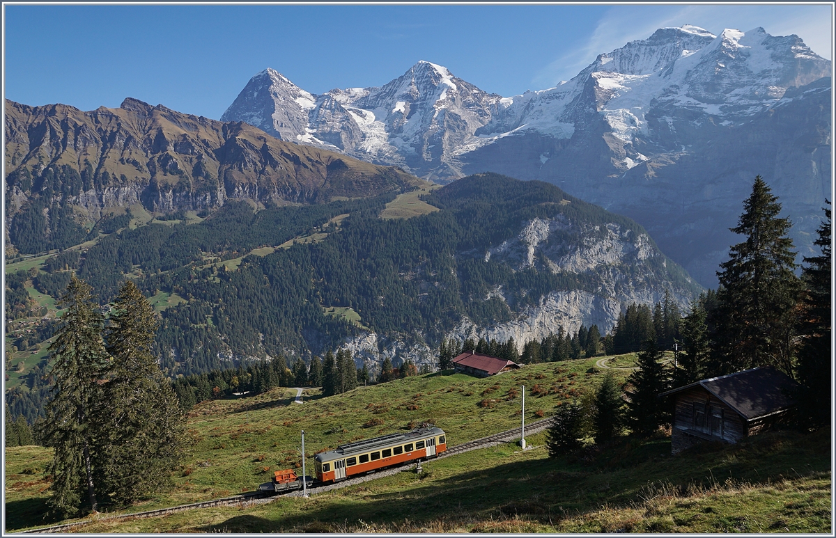 Ein BLM Triebwagen vor der herrlichen Kulisse von Eiger Mönch und Jungfrau auf der Fahrt zwischen Winteregg und Grütschalp.

17. Okt. 2019