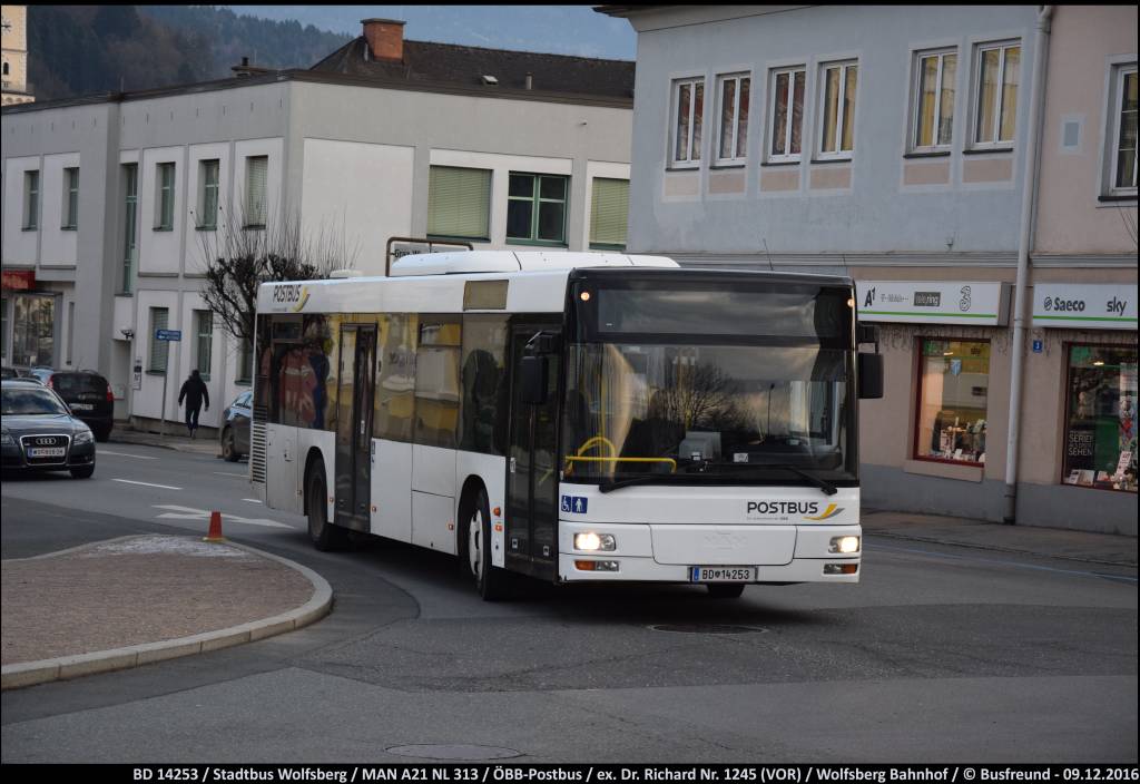 Ein MAN A21 NL 313 (ehem. Dr. Richard, Wien) jetzt unterwegs als Leihbus beim Postbus im Stadtverkehr Wolfsberg.