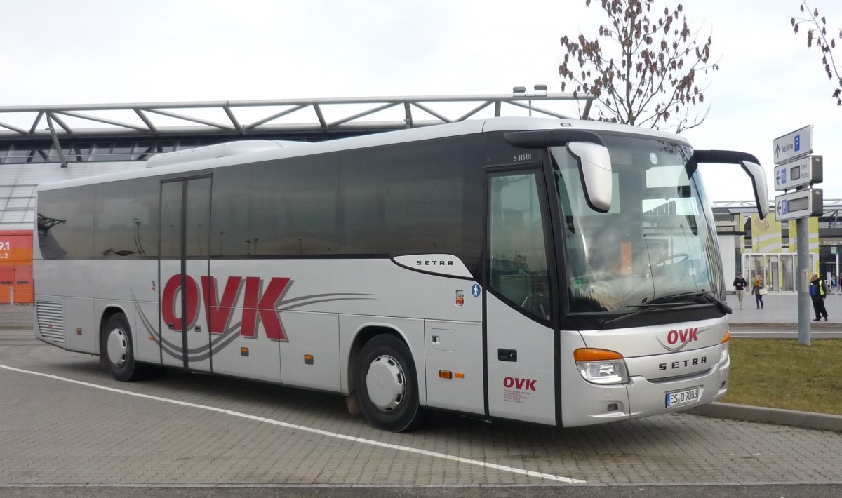 Ein Setra S 415 UL von OVK in Kirchheim/Teck am Messeparkplatz in Stuttgart.