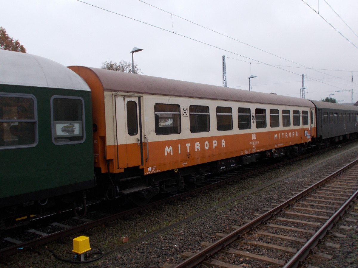 Eingereiht im Sonderzug aus Leipzig ein Städeexpress Speisewagen,am 07.November 2015,in Binz.