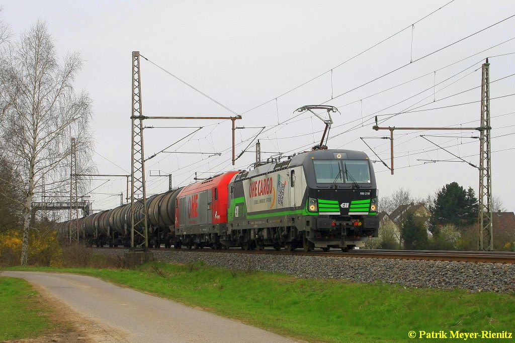 ELL/OHE 193 208 + OHE 223 101 mit Kesselwagenzug am 08.04.2015 in Dedensen-Gümmer auf dem Weg Richtung Hannover 