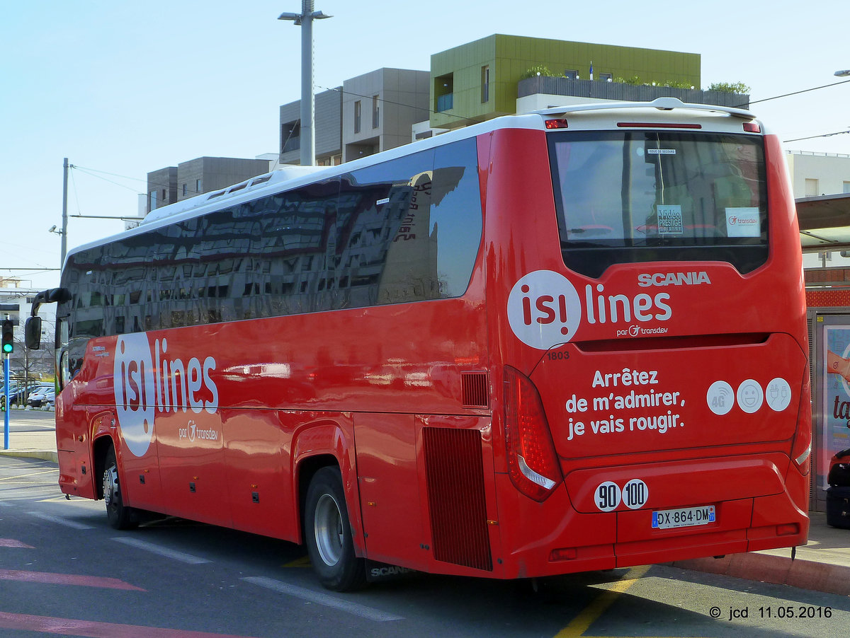 Frankreich, Languedoc-Roussillon, Hérault, Montpellier Sabines (an der Trambahn Linie 2): ein Reisebus von ISILINES (SCANIA TOURING). 01.03.2016