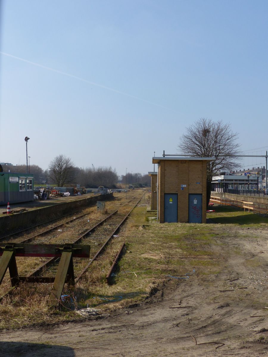 Gleis 405 und 406 Station Vlaardingen Centrum 16-03-2017.

Spoor 405 en 406 Station Vlaardingen Centrum 16-03-2017.