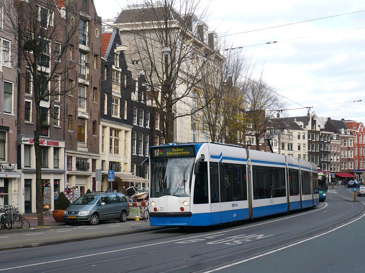 GVB TW 2016 Nieuwezijds Voorburgwal, Amsterdam 02-12-2015.

GVB tram 2016 Nieuwezijds Voorburgwal, Amsterdam 02-12-2015.