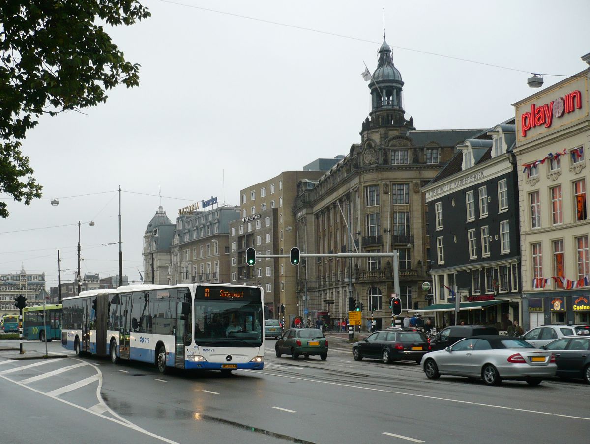 GVBA Bus 333 Mercedes-Benz O530 G Citaro LE Baujahr 2007. Prins Hendrikkade, Amsterdam 09-07-2014.

GVBA bus 333 Mercedes-Benz O530 G Citaro LE bouwjaar 2007. Prins Hendrikkade, Amsterdam 09-07-2014.