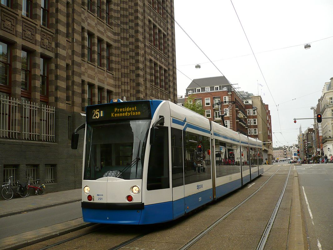 GVBA TW 2121 Vijzelstraat, Amsterdam 10-09-2013.

GVBA tram 2121 Vijzelstraat, Amsterdam 10-09-2013.