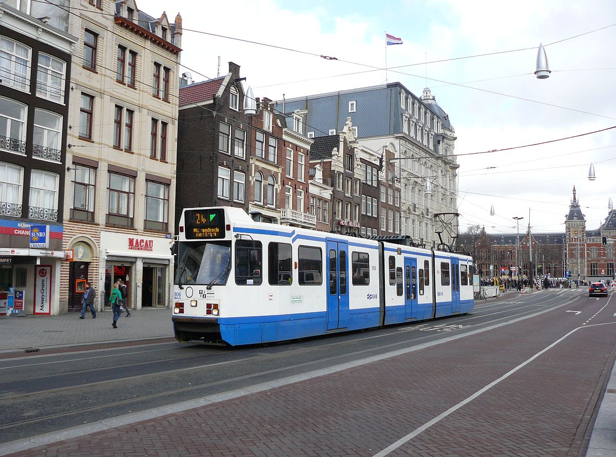 GVBA TW 906 Damrak, Amsterdam 04-03-2015.

GVBA tram 906 Damrak, Amsterdam 04-03-2015.