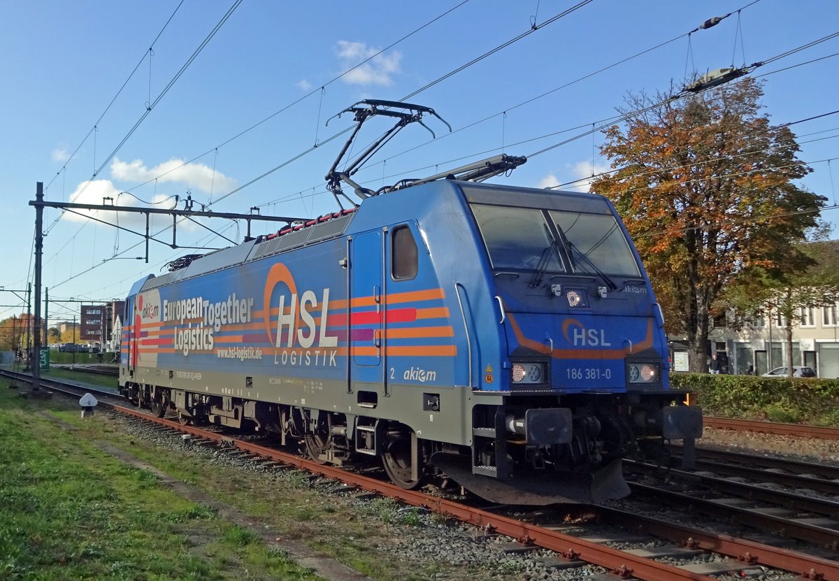 HSL 186 381 lauft am 29 Oktober 2019 um in Oss. 