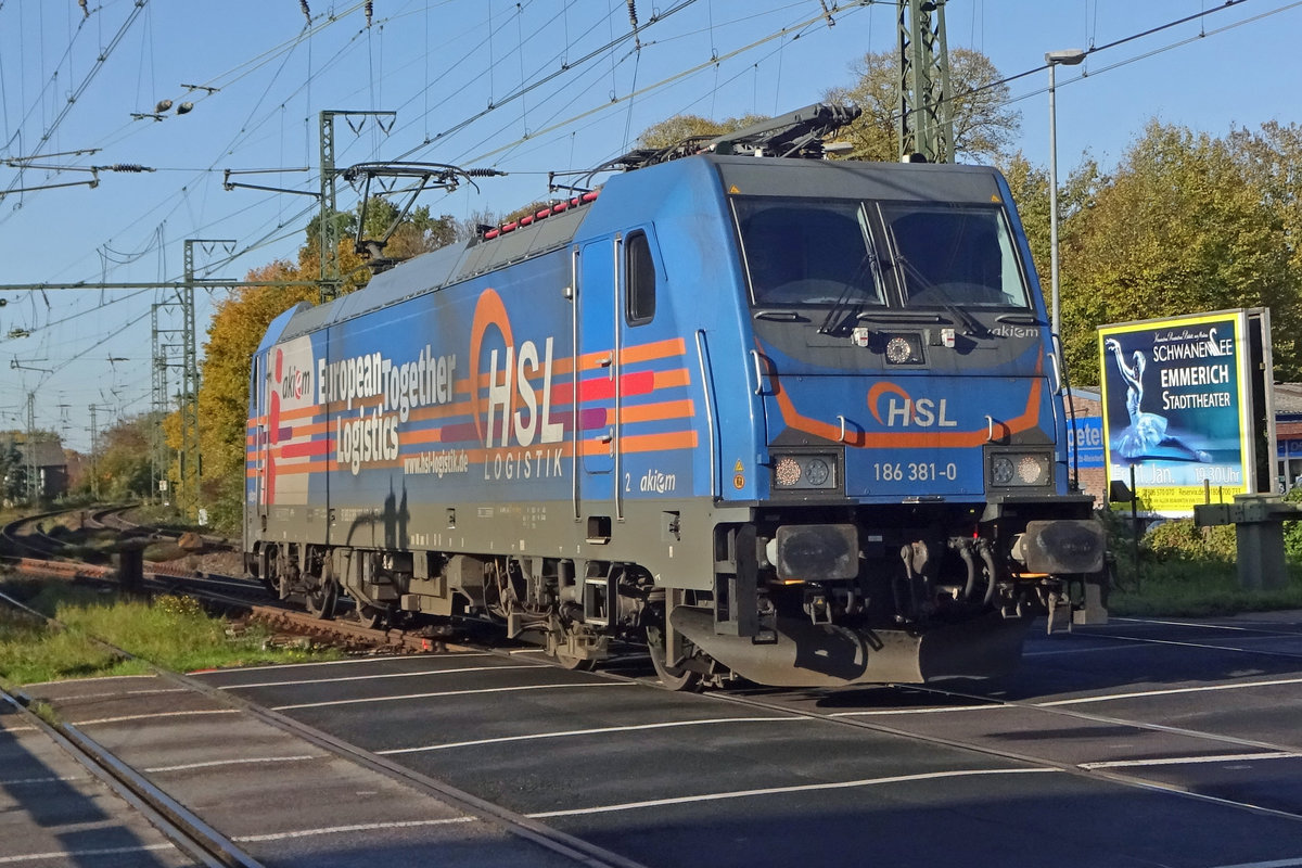 HSL 186 381 lauft am 8 November 2019 um in Emmerich.