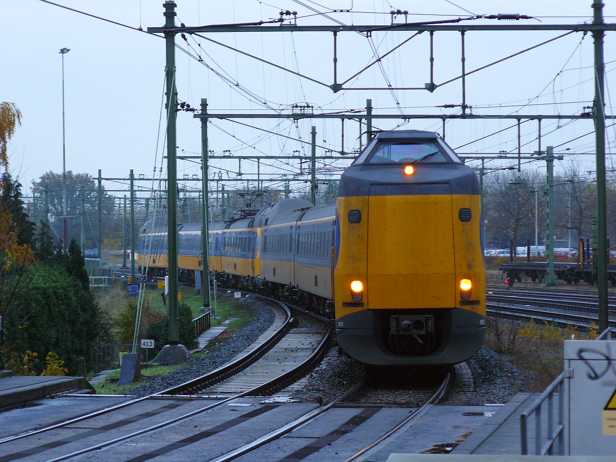 ICM-III  TW 4076 einfahrt Deventer 28-11-2013.

ICM-III 4076 komt aan uit de richting Zutphen op spoor 4 in Deventer 28-11-2013.