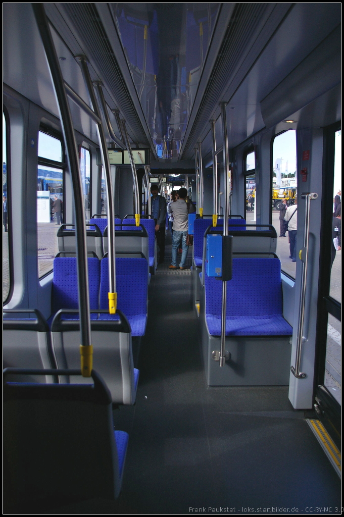 Inneneinrichtung von Zug 2806 der M�nchener Verkehrsgesellschaft (MVG) vom Typ Siemens Avenio, ausgestellt auf der InnoTrans 2014 in Berlin.