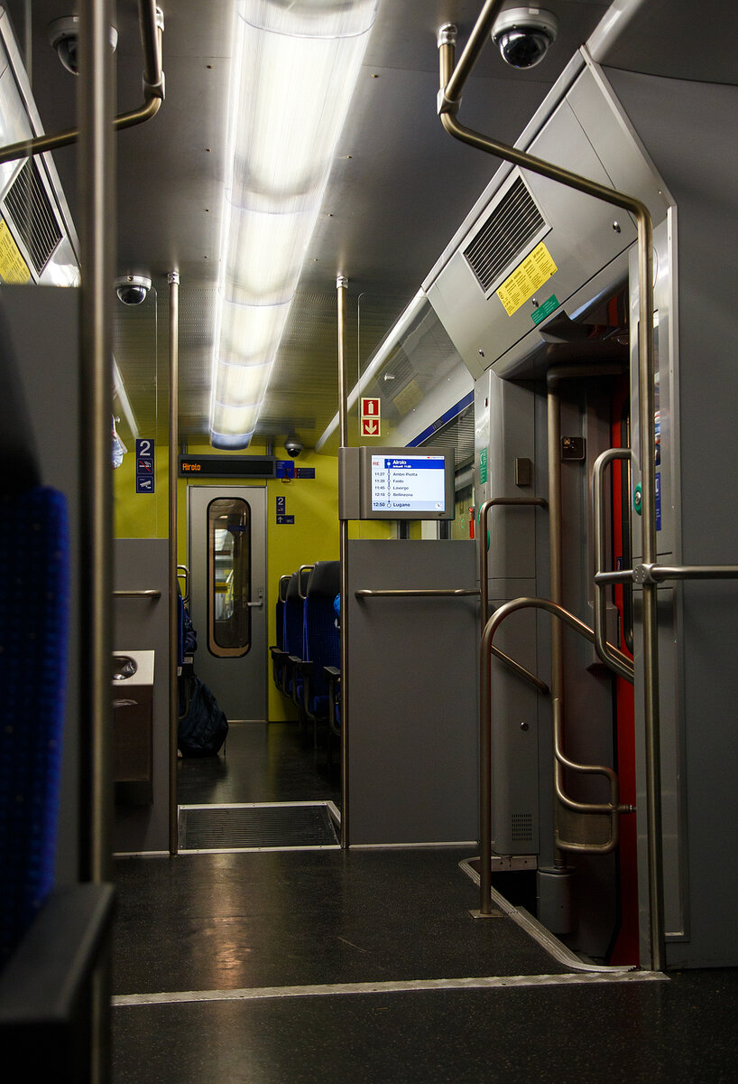 Innenraum des SBB NPZ Domino Triebwagens RBDe 560 DO 94 85 7 560 212-3 CH-SBB, hier am 02 August 2019 auf der Gotthardbahn. 